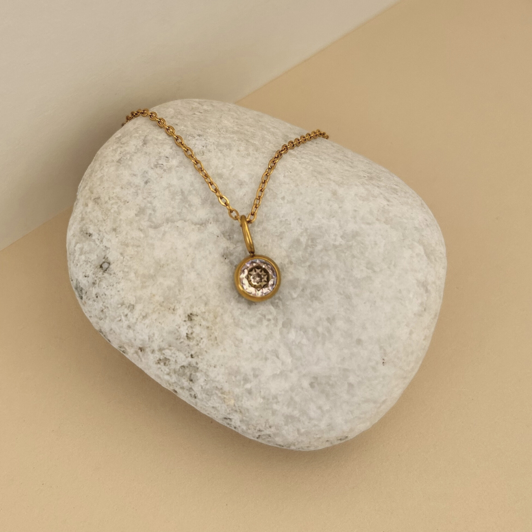 Collar de acero inoxidable con circonita