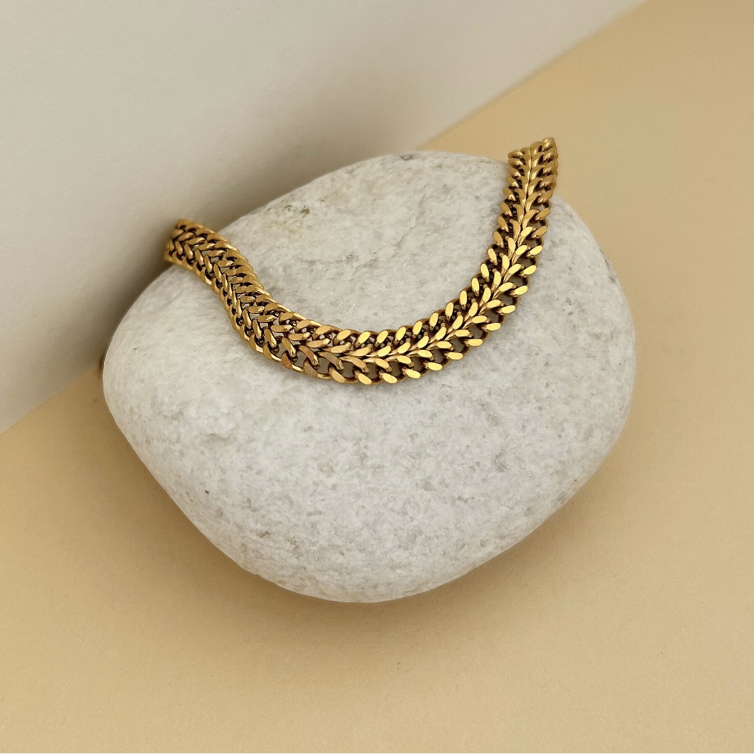 Collar cadena de acero inoxidable bañado en oro