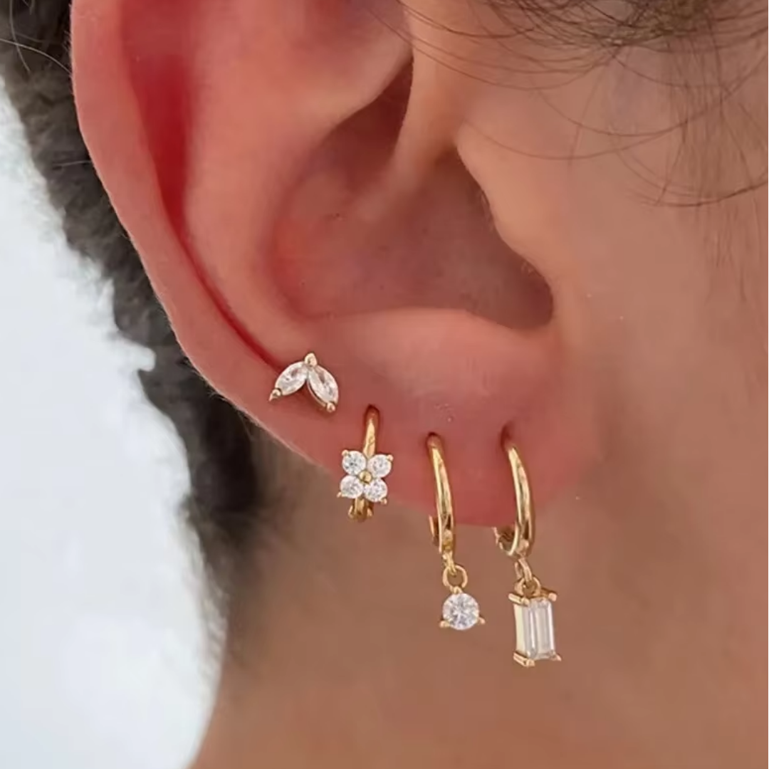 Pendientes aros de acero inoxidable bañados en oro con circonita